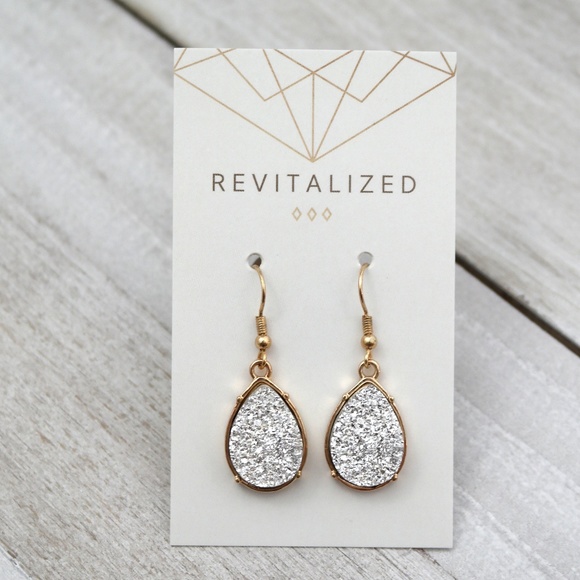 3/$15 • Silver Druzy Teardrop Earrings - Picture 2 of 4